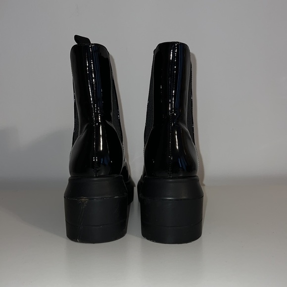 SW Soho Chelsea patent leather boots. - Picture 4 of 5